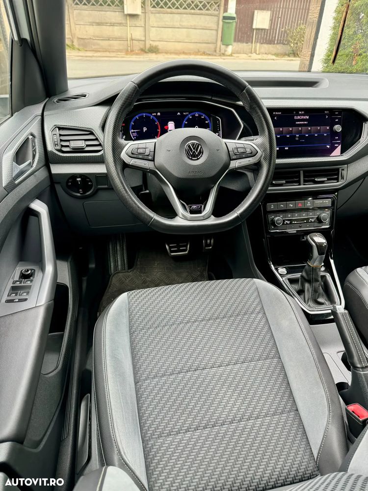 Volkswagen T-Cross - 16