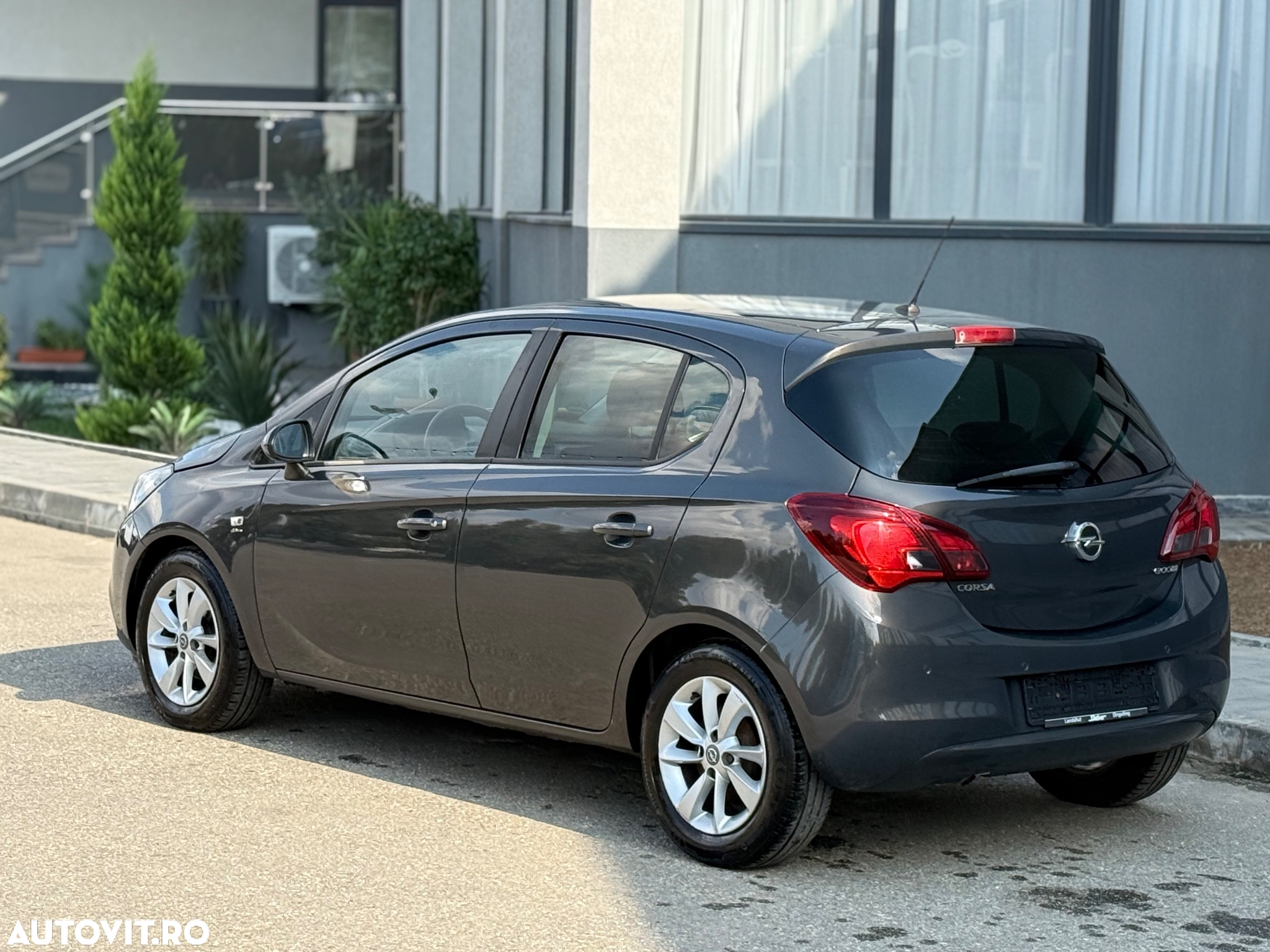 Opel Corsa 1.4 Automatik drive - 11