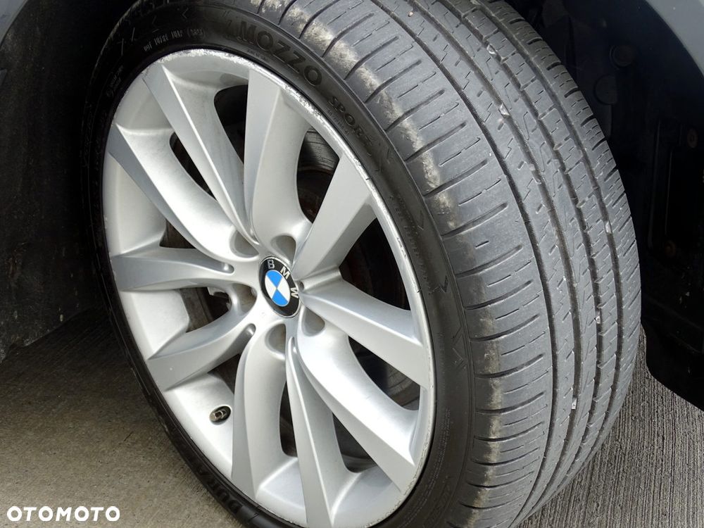 BMW Seria 5 525d - 22