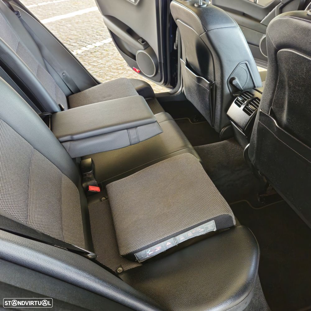 Mercedes-Benz C 220 Station CDI 4Matic 7G-TRONIC Avantgarde - 16