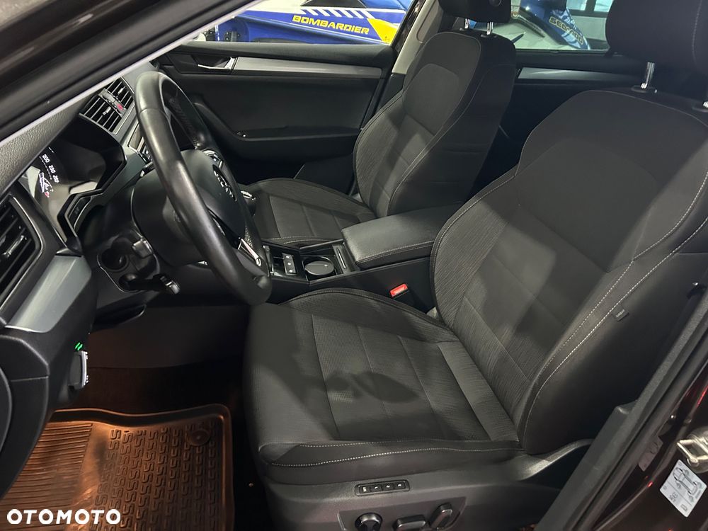 Skoda Superb 1.6 TDI GreenLine - 17