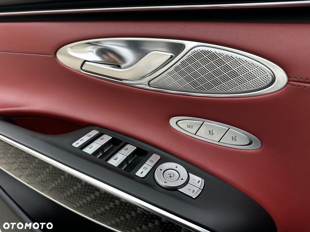 Genesis GV70 - 26