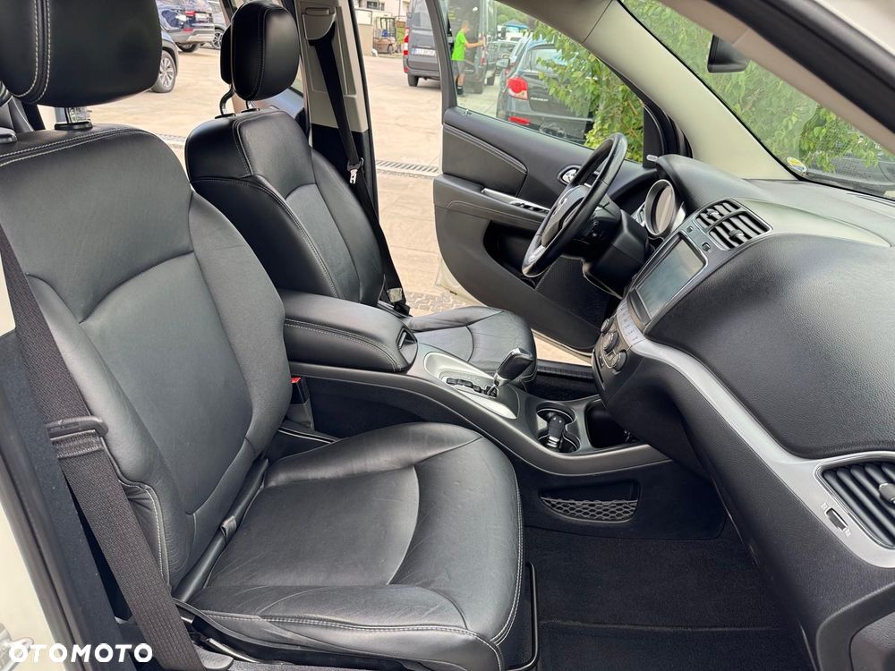 Fiat Freemont 2.0 Multijet Lounge AWD - 27