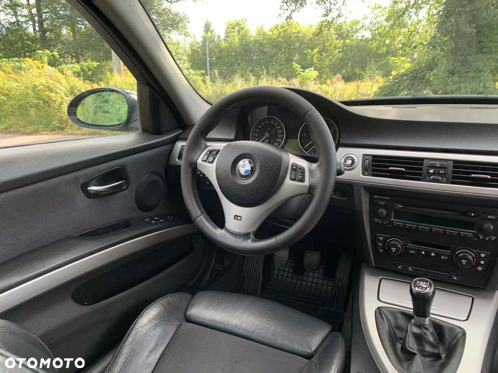 BMW Seria 3 320d DPF Touring Edition Fleet - 21