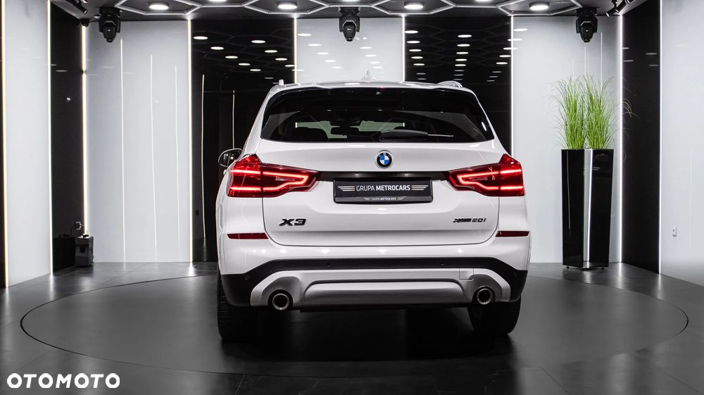 BMW X3 xDrive20i GPF Business Edition - 8