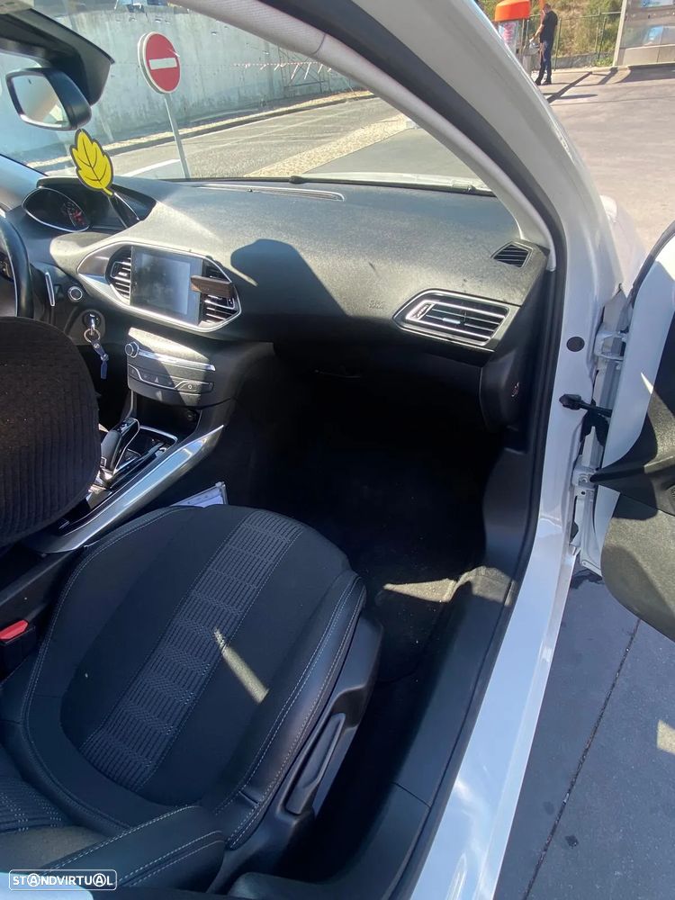Peugeot 308 SW 1.5 BlueHDi GT Line EAT8 - 6