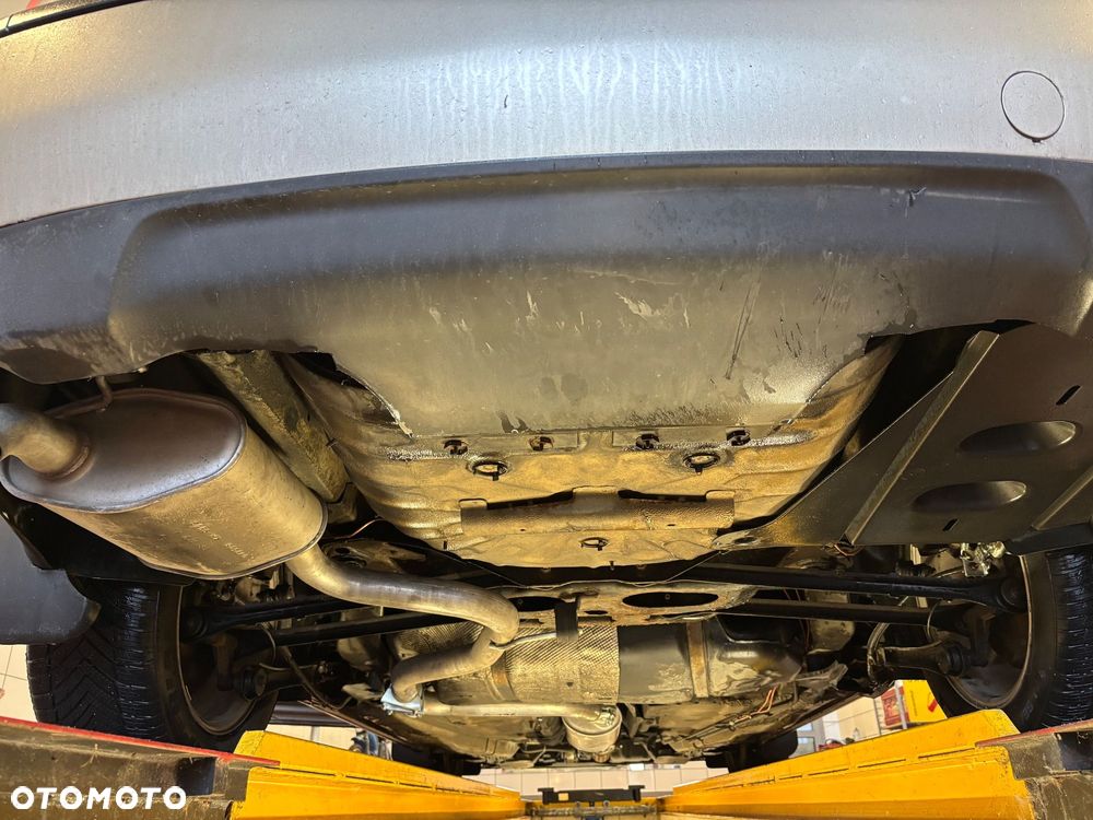 Ford Mondeo 2.0 TDCi Ambiente - 12