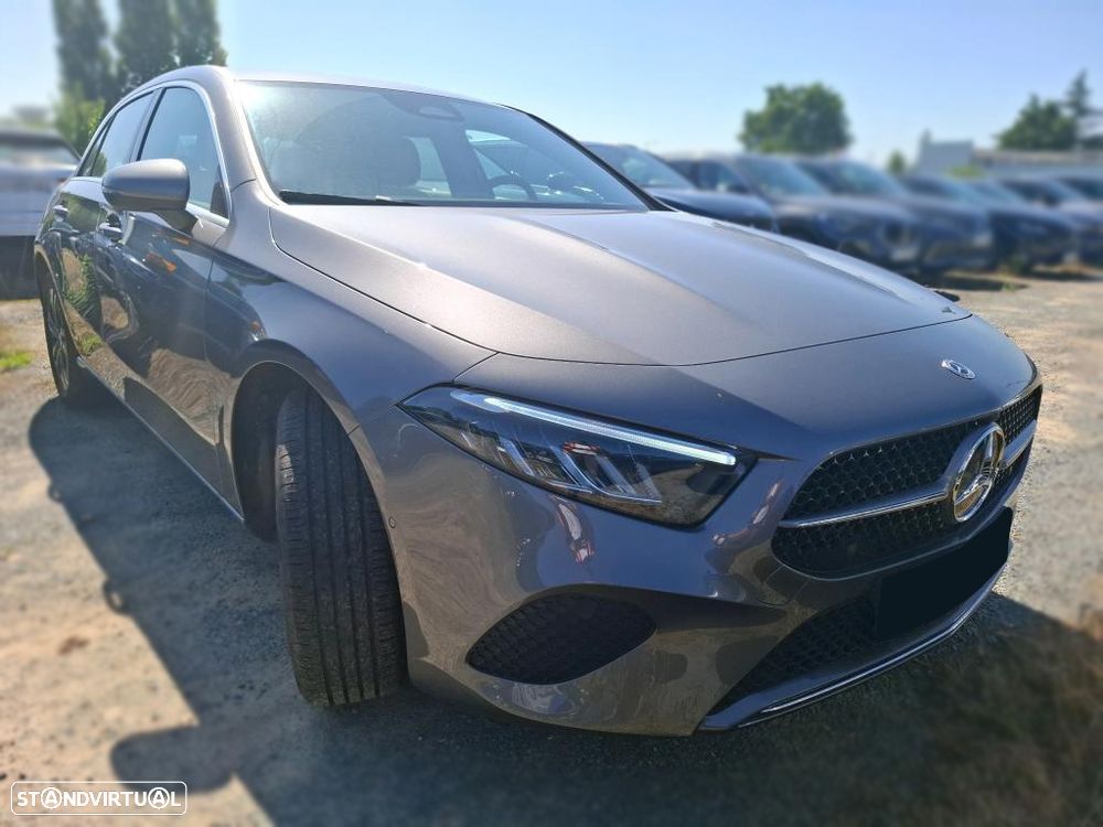 Mercedes-Benz A 250 e 8G-DCT Special Edition - 3
