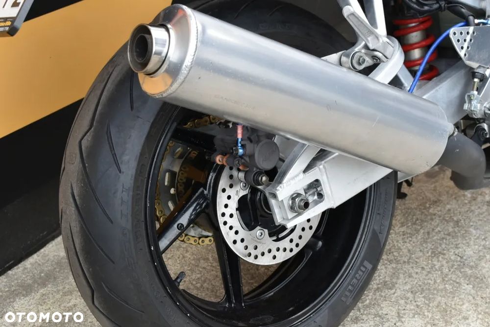 Honda CBR - 33