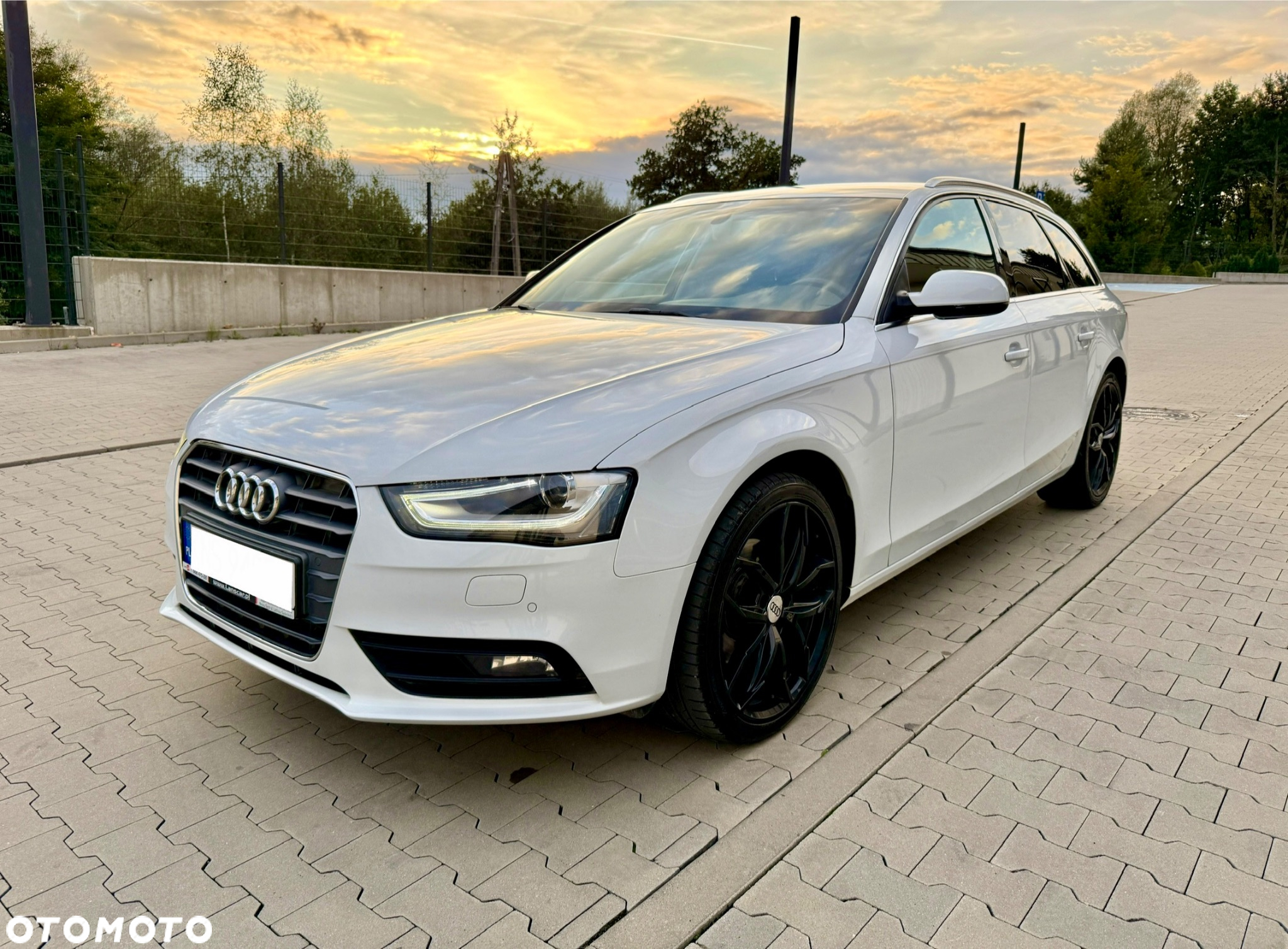 Audi A4 Avant 2.0 TDI - 11