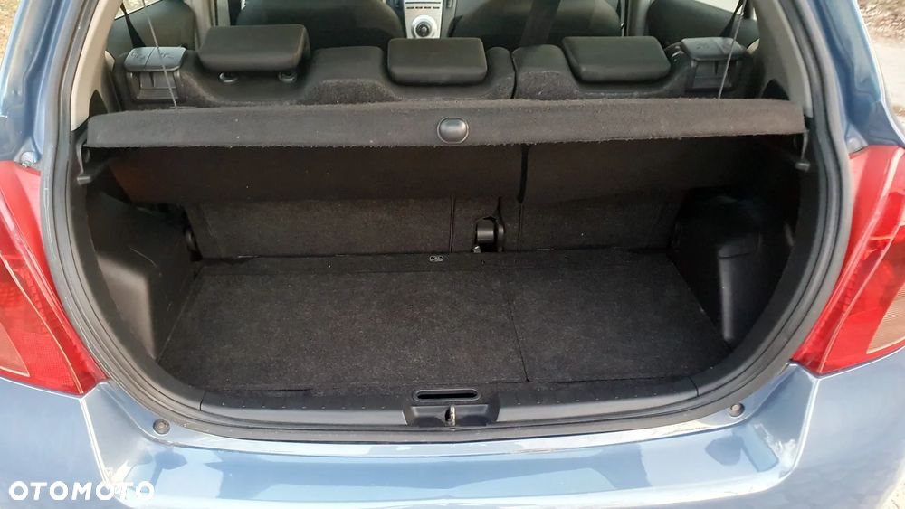 Toyota Yaris 1.3 Luna Premium - 14