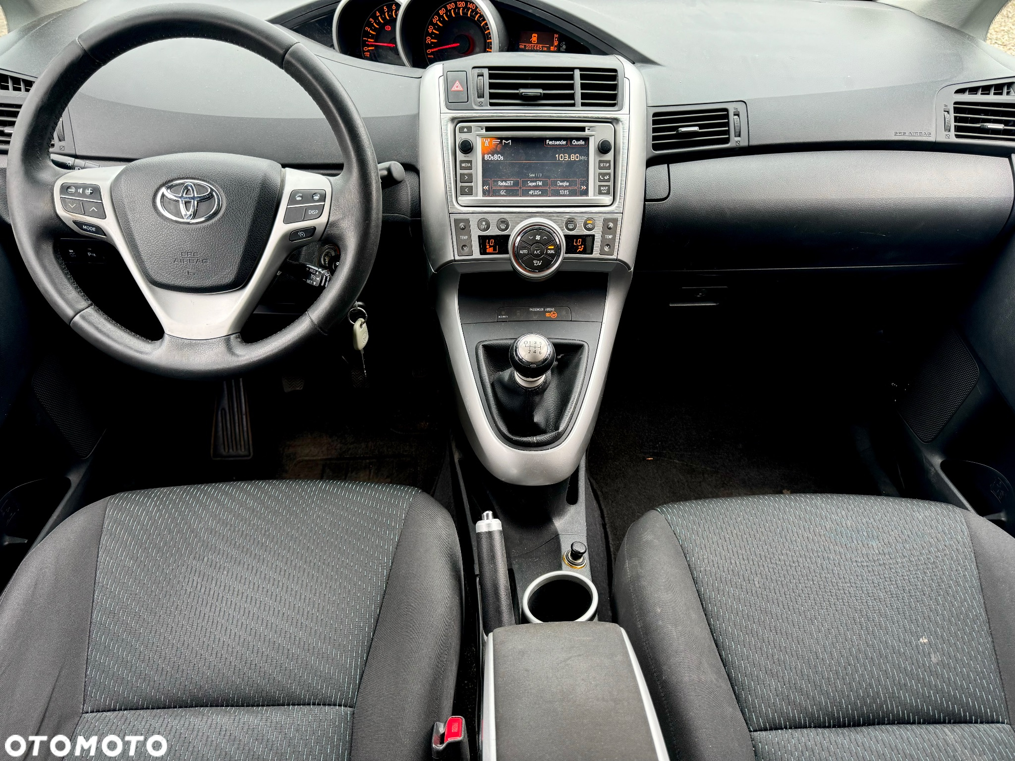 Toyota Verso 1.6 Premium - 3