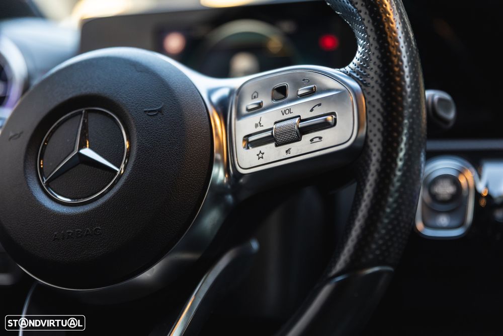 Mercedes-Benz A 180 7G-DCT Edition AMG Line - 25