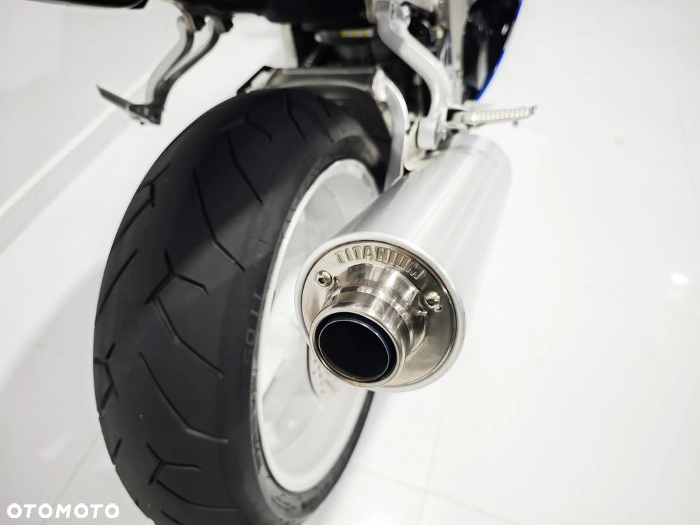 Suzuki GSX-R - 17