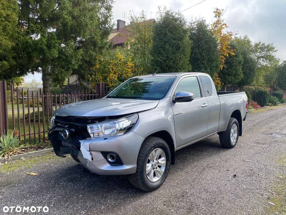 Toyota Hilux 4x4 Extra Cab Comfort - 1