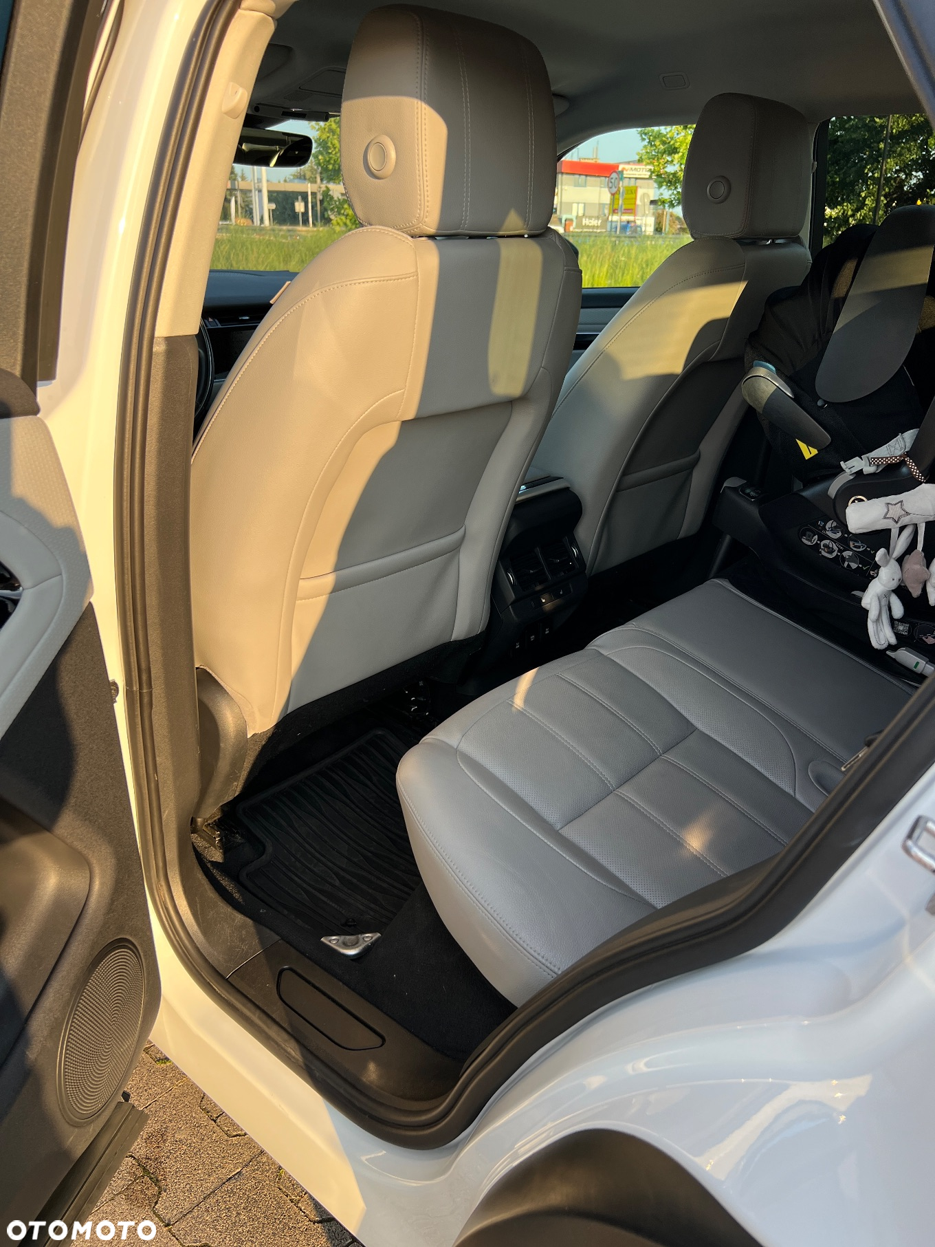 Land Rover Range Rover Evoque - 15