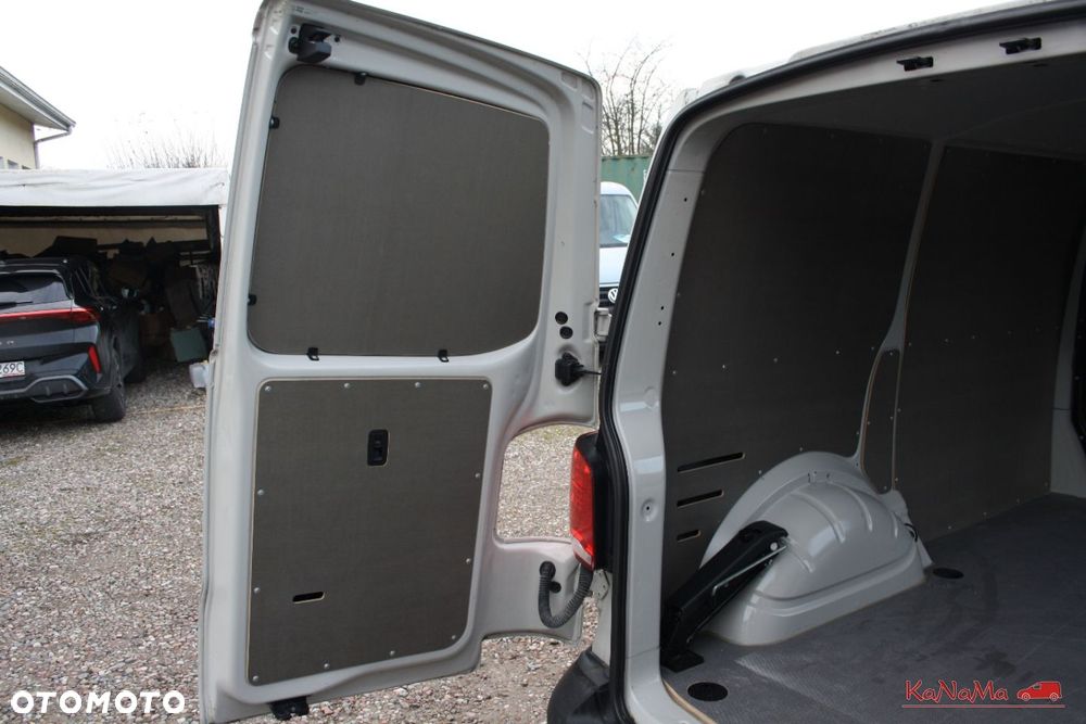 Volkswagen Transporter - 8