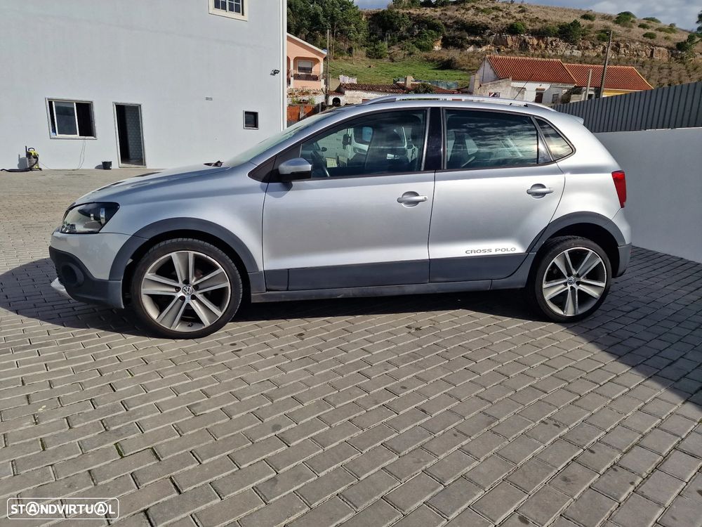 VW Polo 1.6 TDI Confortline BlueMotion - 6