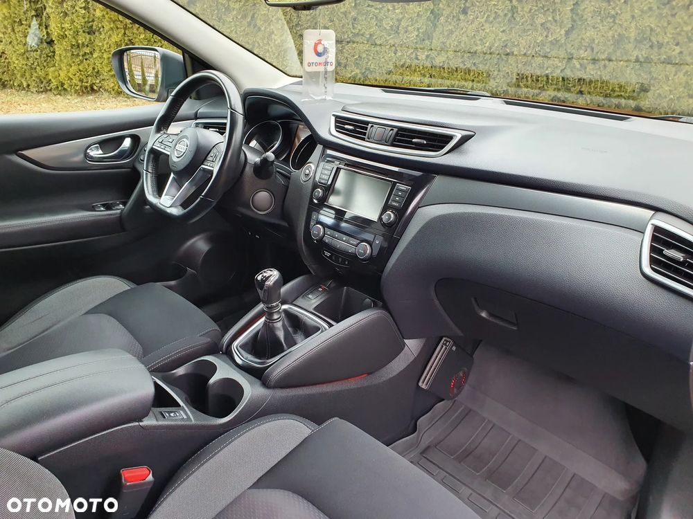 Nissan Qashqai 1.3 DIG-T TEKNA - 18