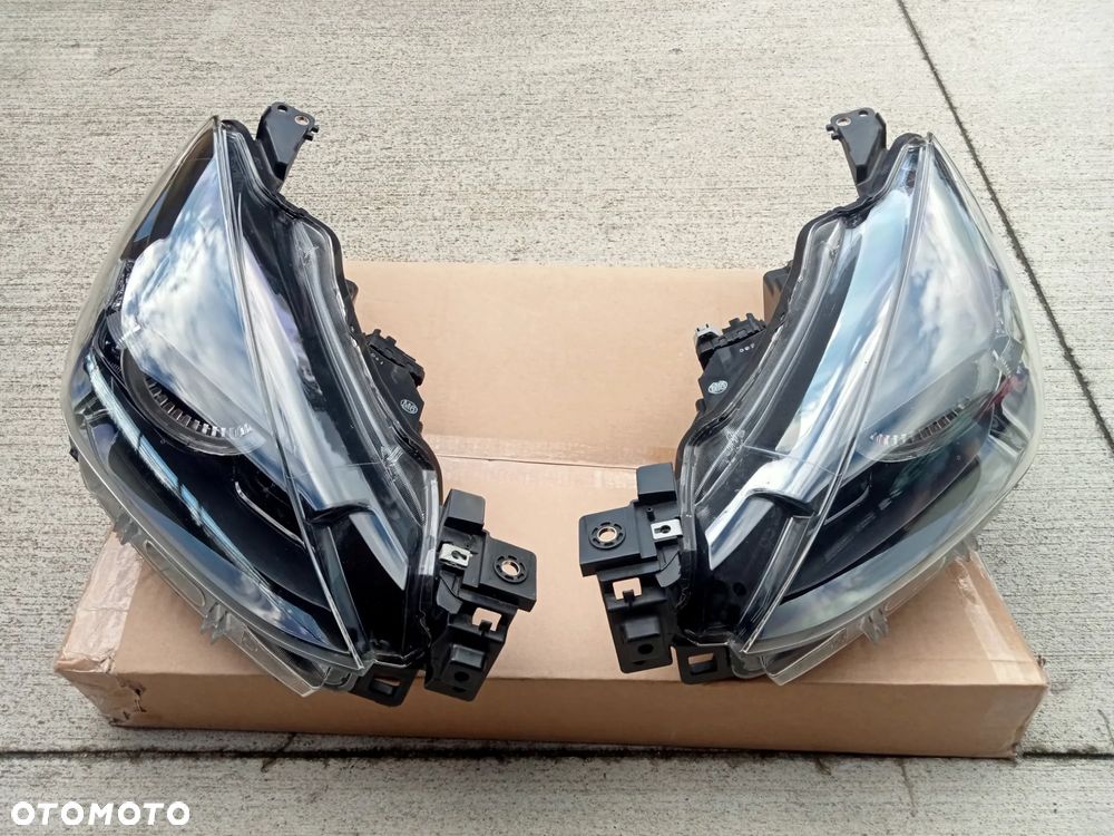 Grill Mazda 2 2015- 2025 części zderzaka DJ DL - 18