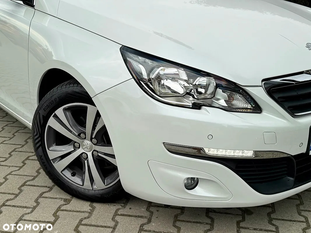 Peugeot 308 1.6 BlueHDi Allure S&S - 29