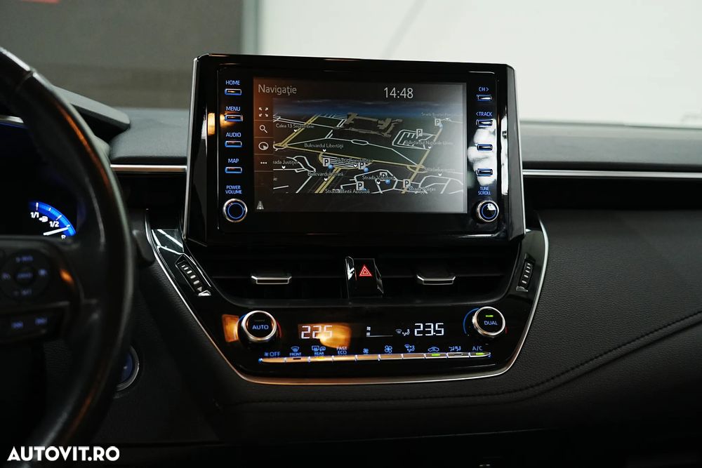 Toyota Corolla 1.8 HSD TS Exclusive - 14