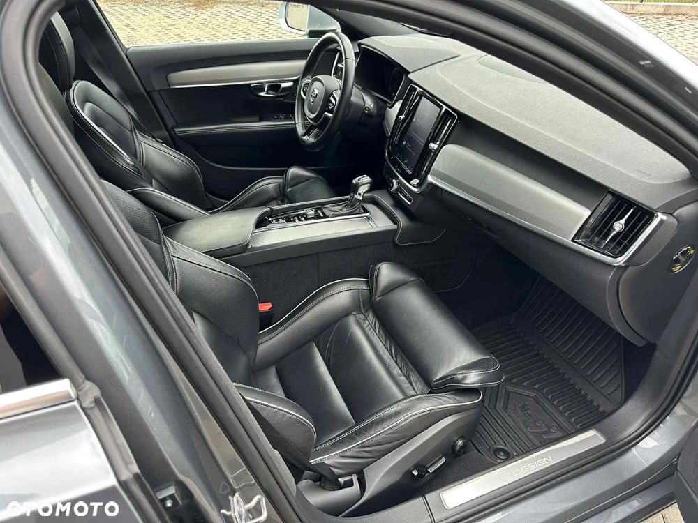 Volvo V90 D5 AWD R-Design - 8