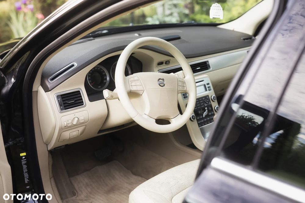 Volvo XC 70 D5 AWD Summum - 14