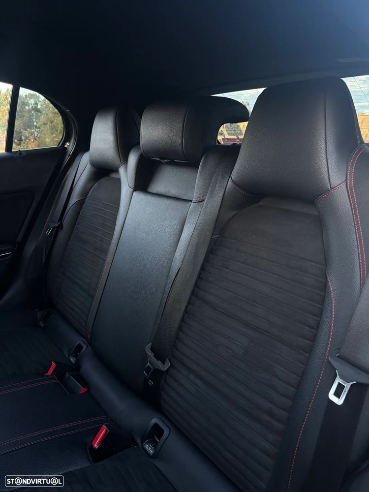 Mercedes-Benz GLA 180 d 7G-DCT AMG Line - 28