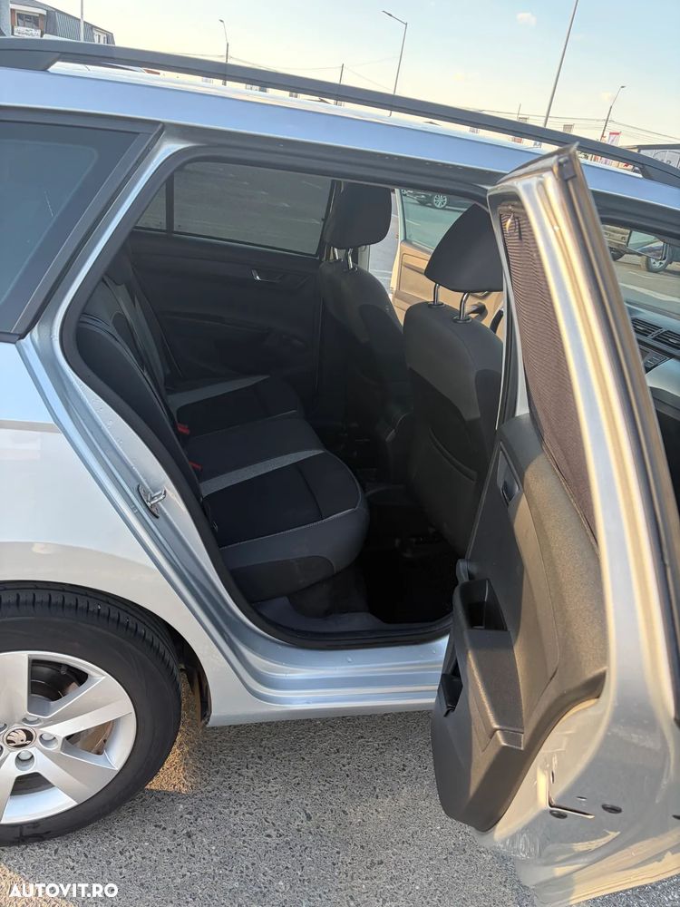 Skoda Fabia 1.0 TSI Ambition - 10