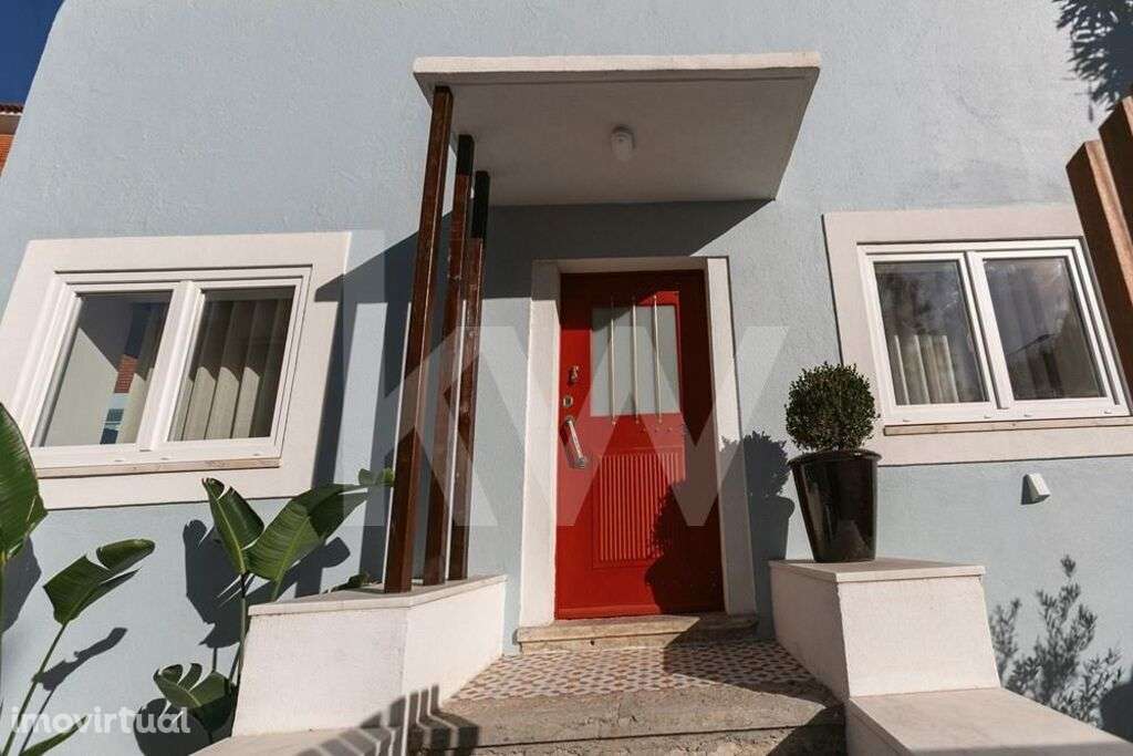 Parede, Cascais - Moradia T3 na Av. da República - Grande imagem: 4/29