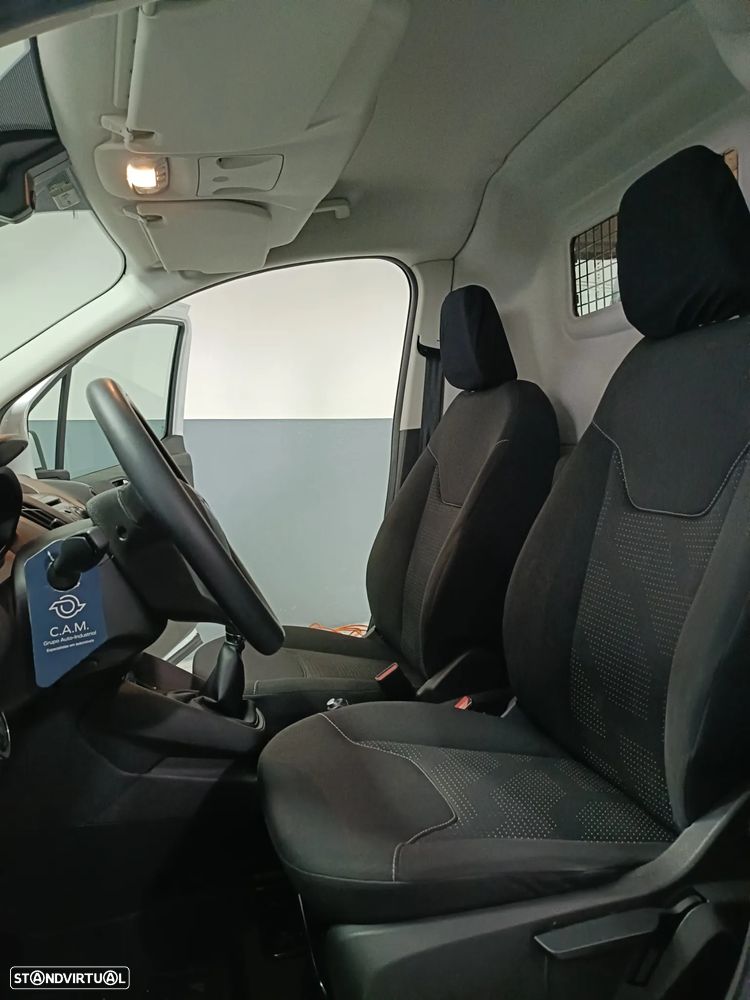 Ford Courier - 24