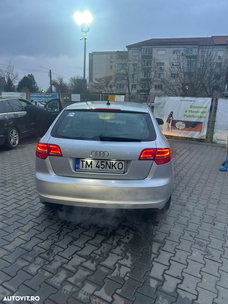 Audi A3 2.0 TDI Sportback DPF Ambiente - 9