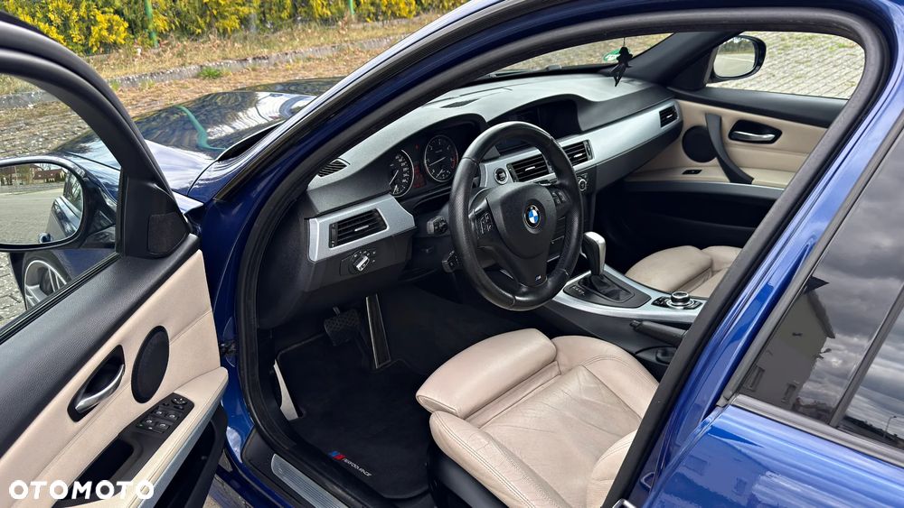 BMW Seria 3 330d xDrive DPF Edition Sport - 21