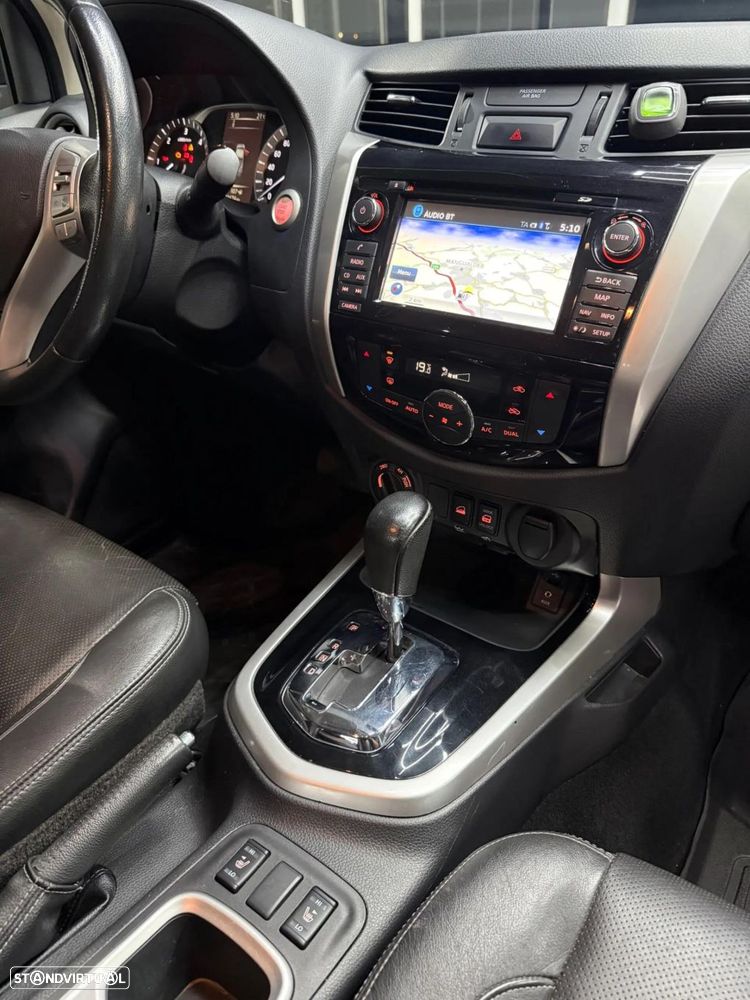Nissan Navara 2.3 dCi CD 4WD Tekna Auto - 19