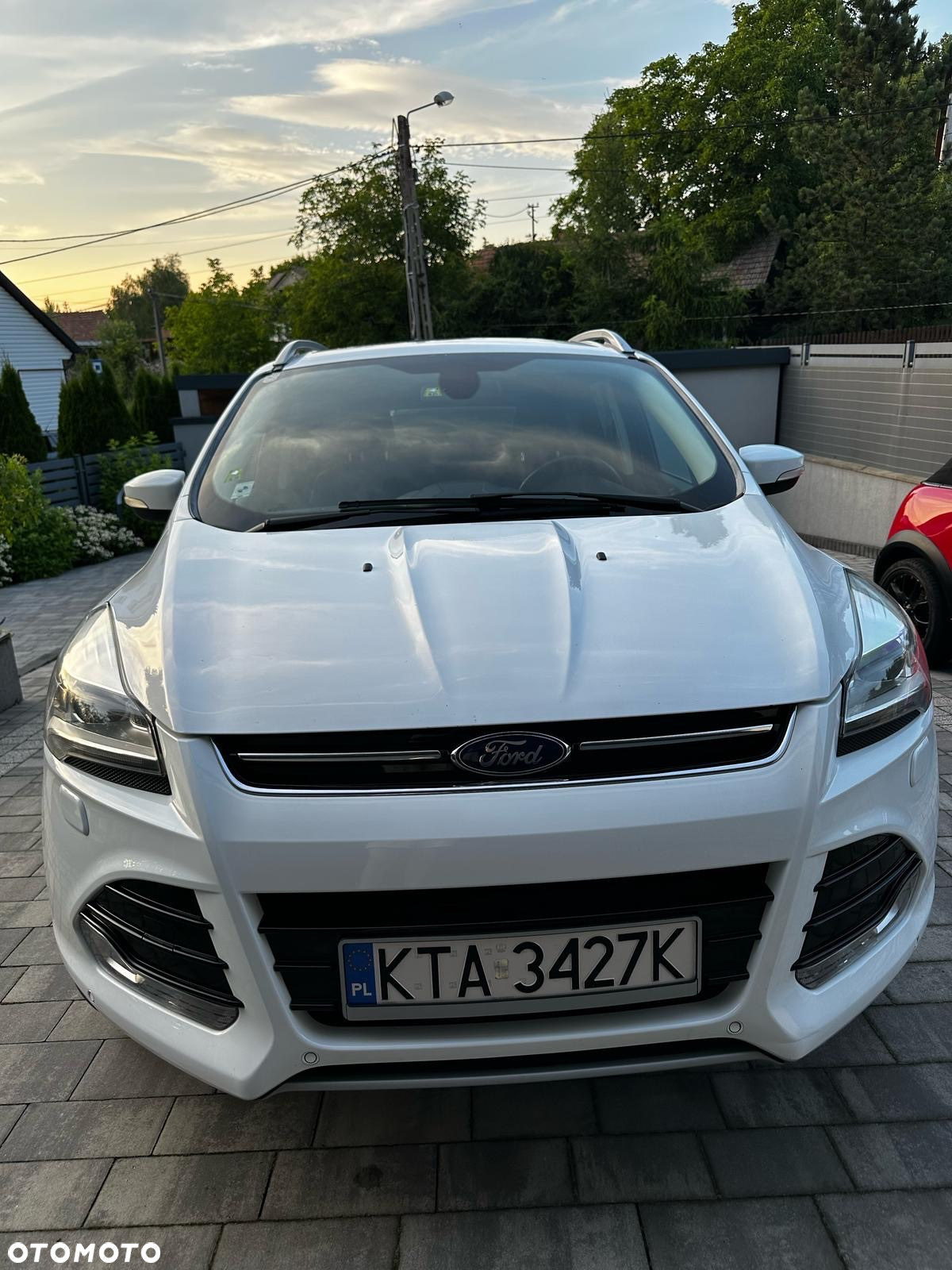 Ford Kuga - 4