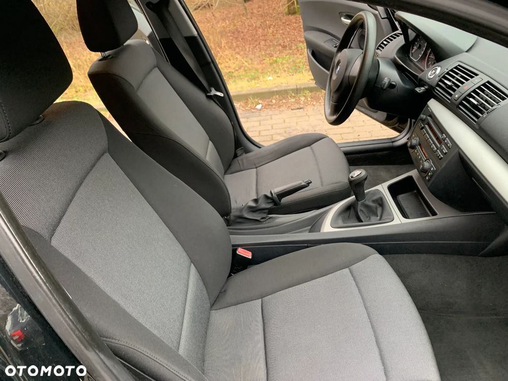 BMW Seria 1 116i - 11