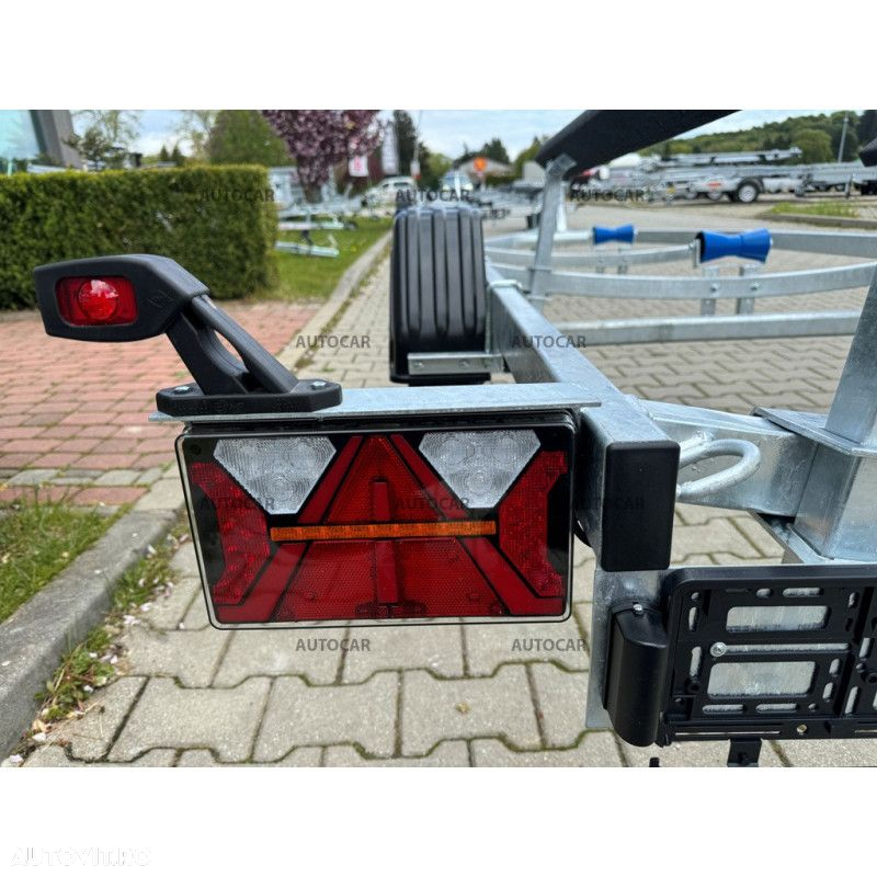 Autocar Transport ambacatiuni Peridoc cu o singura axa P750-5.6 lux - 13