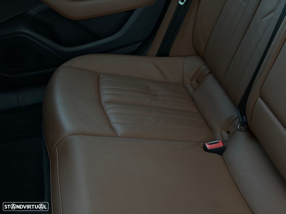 Audi A6 Avant 2.0 TDi Advance S tronic - 38