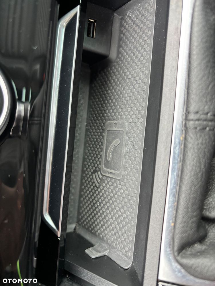 Volkswagen Passat 2.0 TDI EVO Elegance - 21