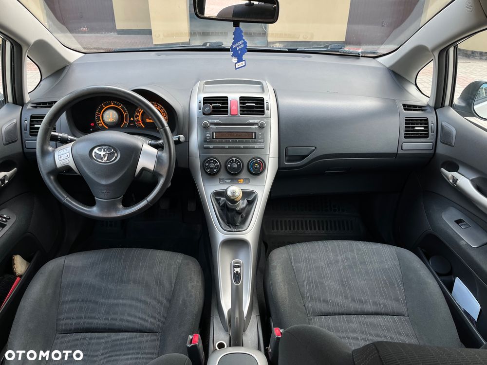 Toyota Auris 1.4 D-4D - 14