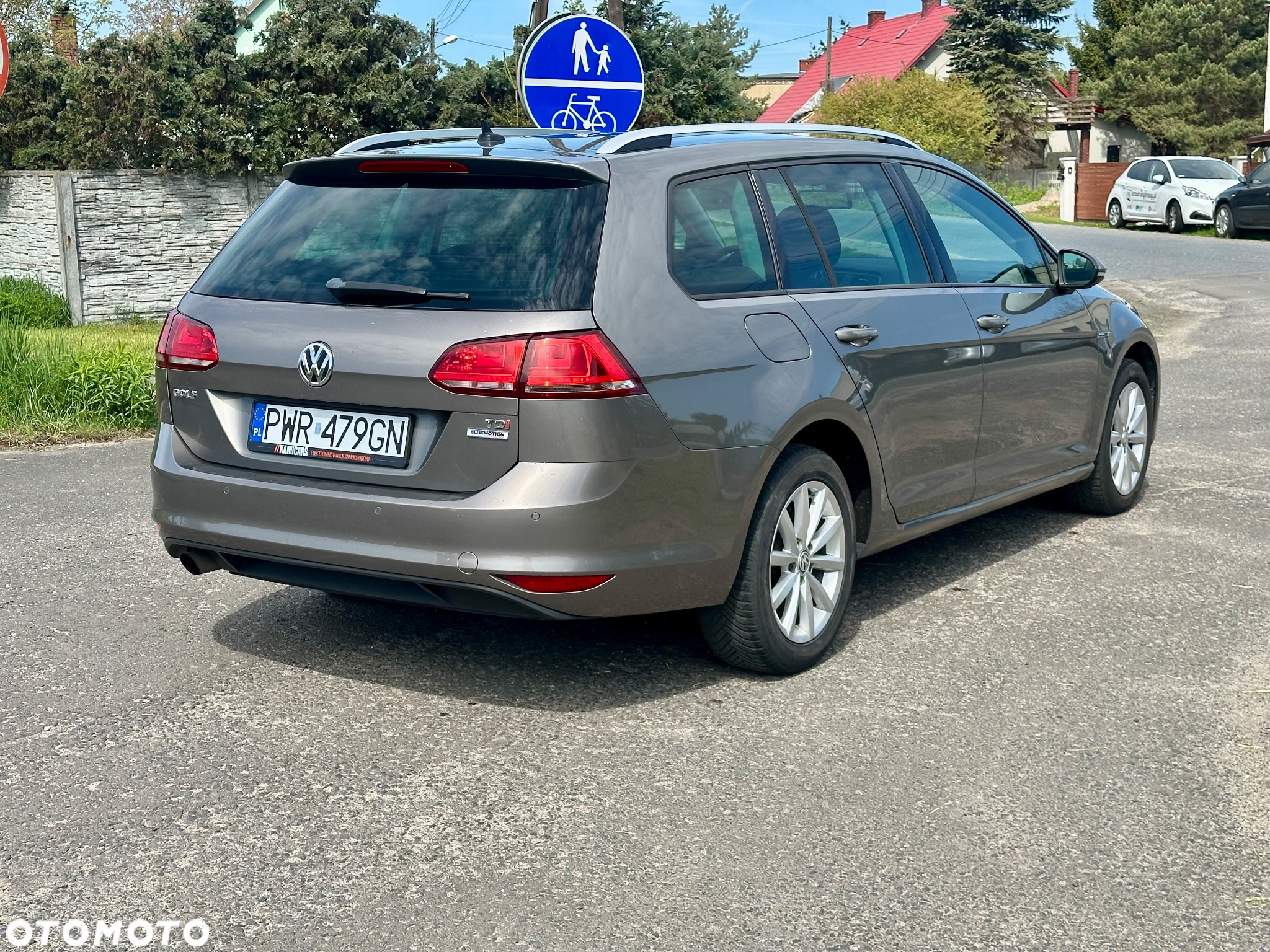 Volkswagen Golf 1.6 TDI BlueMotion Technology DSG Lounge - 5