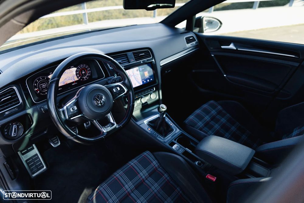 VW Golf GTI Performance BlueMotion - 10