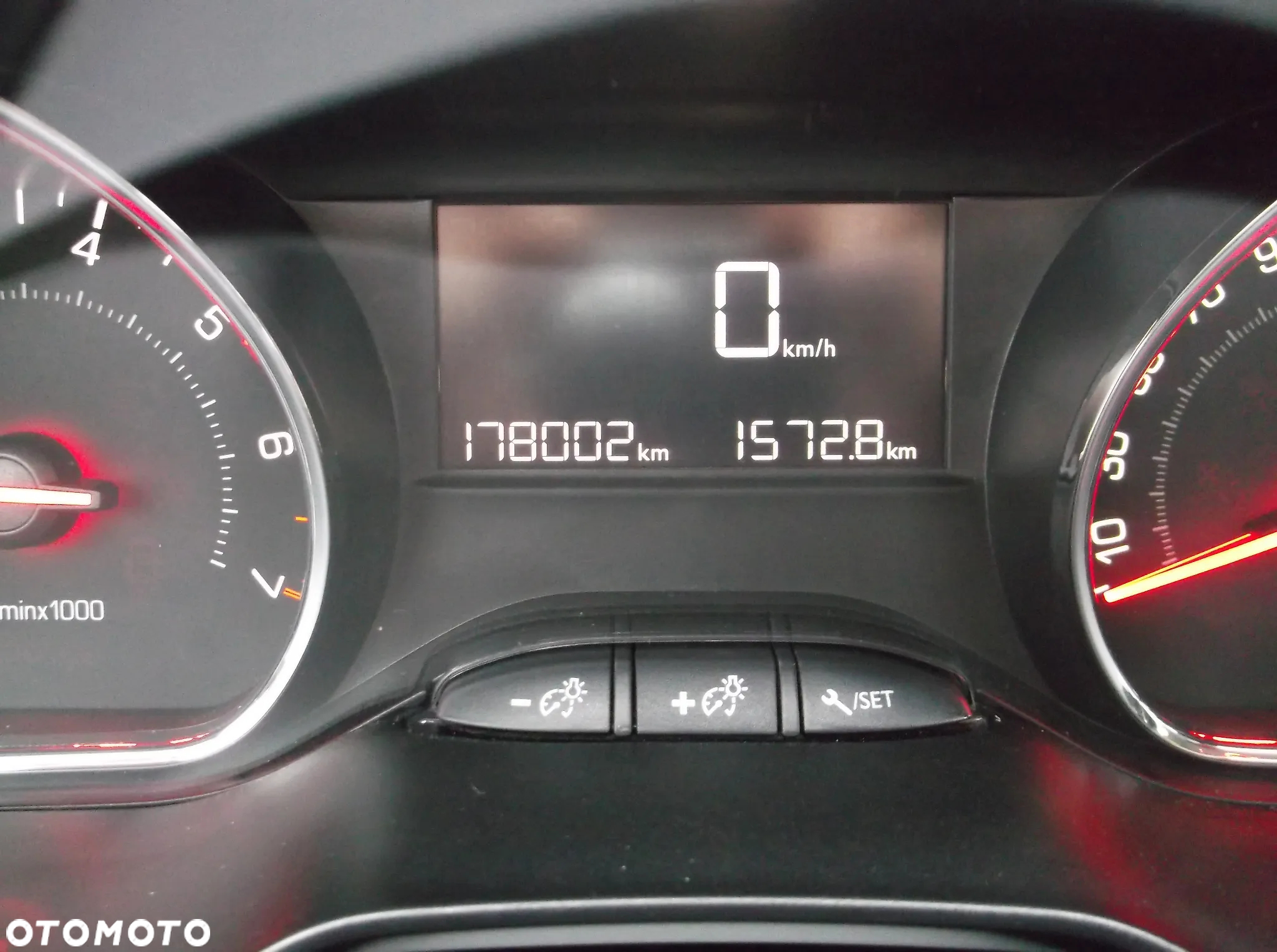 Peugeot 208 1.2 PureTech Allure - 18