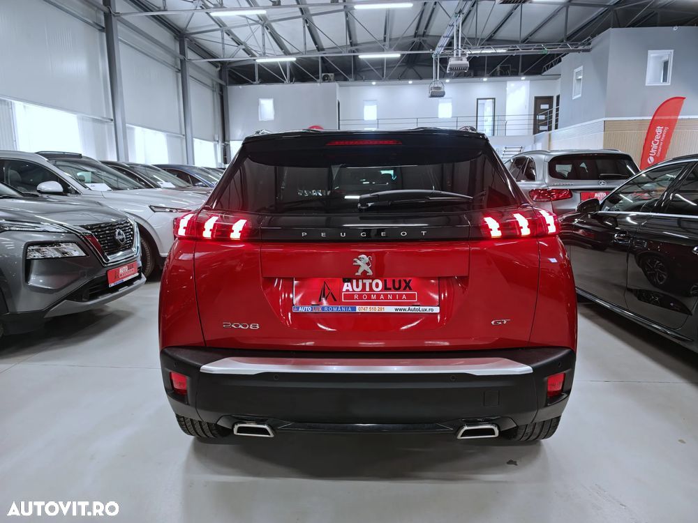 Peugeot 2008 PureTech 130 EAT8 GT - 24