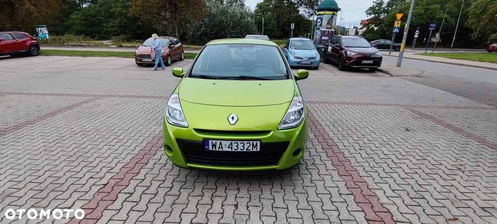 Renault Clio 1.2 16V Authentique - 4