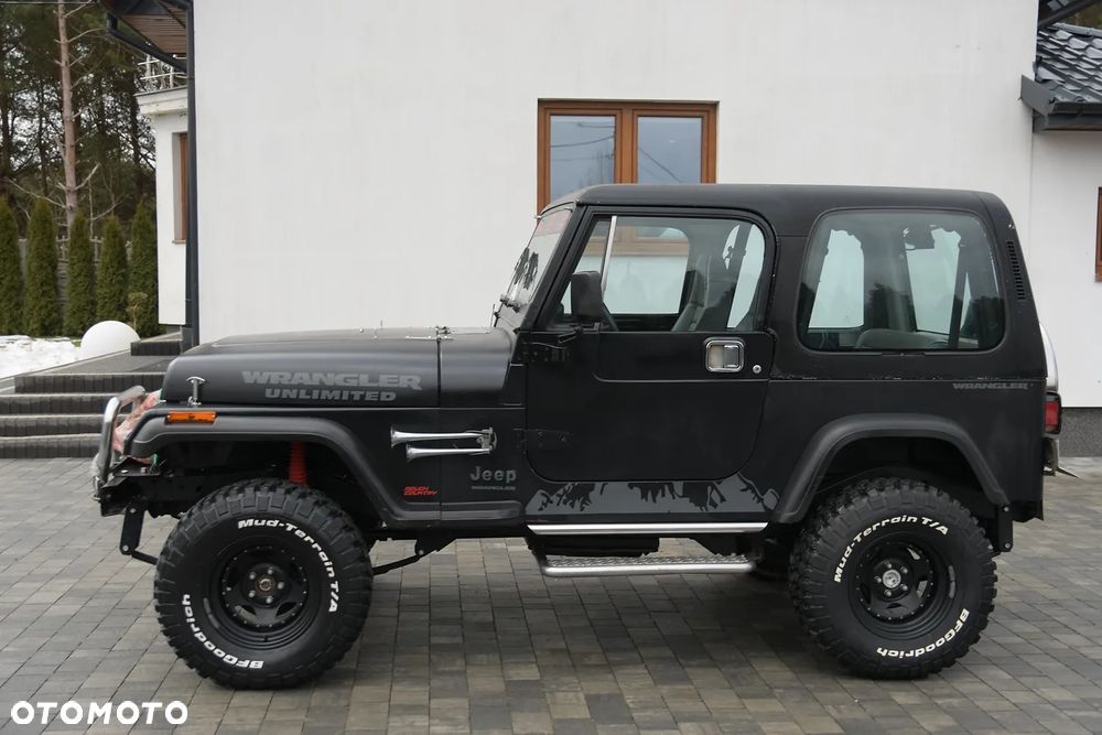 Jeep Wrangler - 9