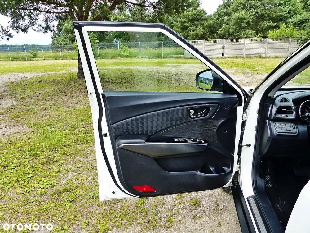 SsangYong/KGM XLV e-XDi 160 2WD Automatik Quartz - 17
