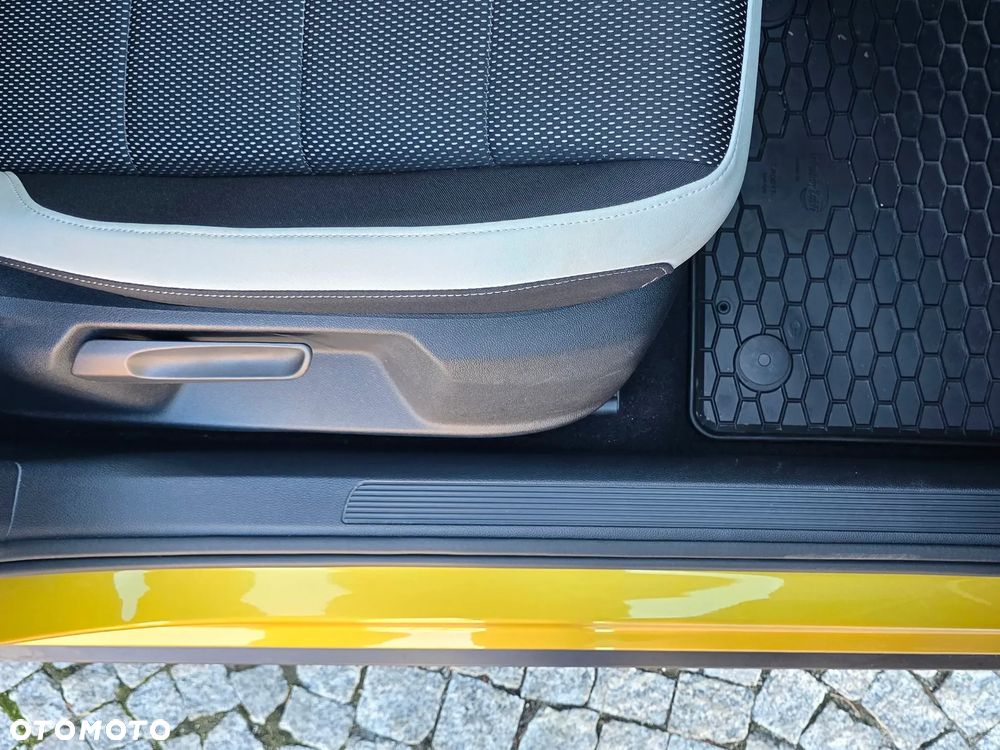 Volkswagen T-Roc 1.5 TSI ACT Premium - 21