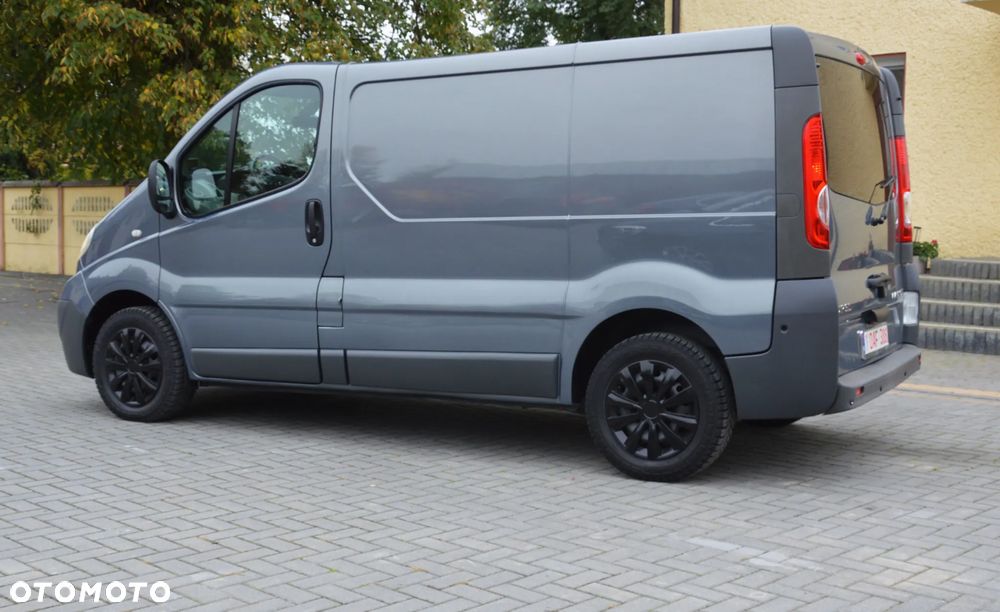 Opel Vivaro 2014 photo 4